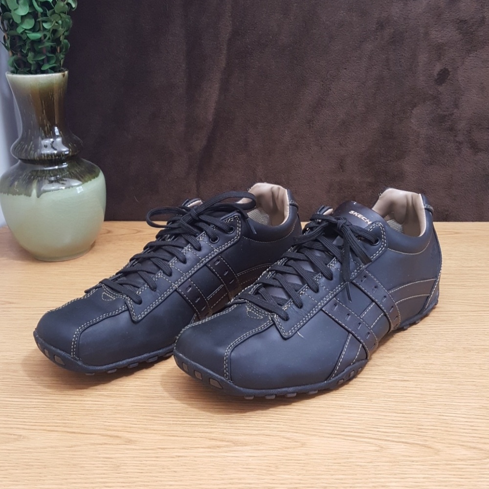 Men's Black Sketchers Shoes